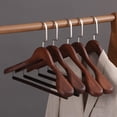 thumbnail image 3 of Woman Colgador de traje flocado de madera de alta calidad, sin rastro, para el hogar y el dormitorio, 1 Uds., 3 of 5