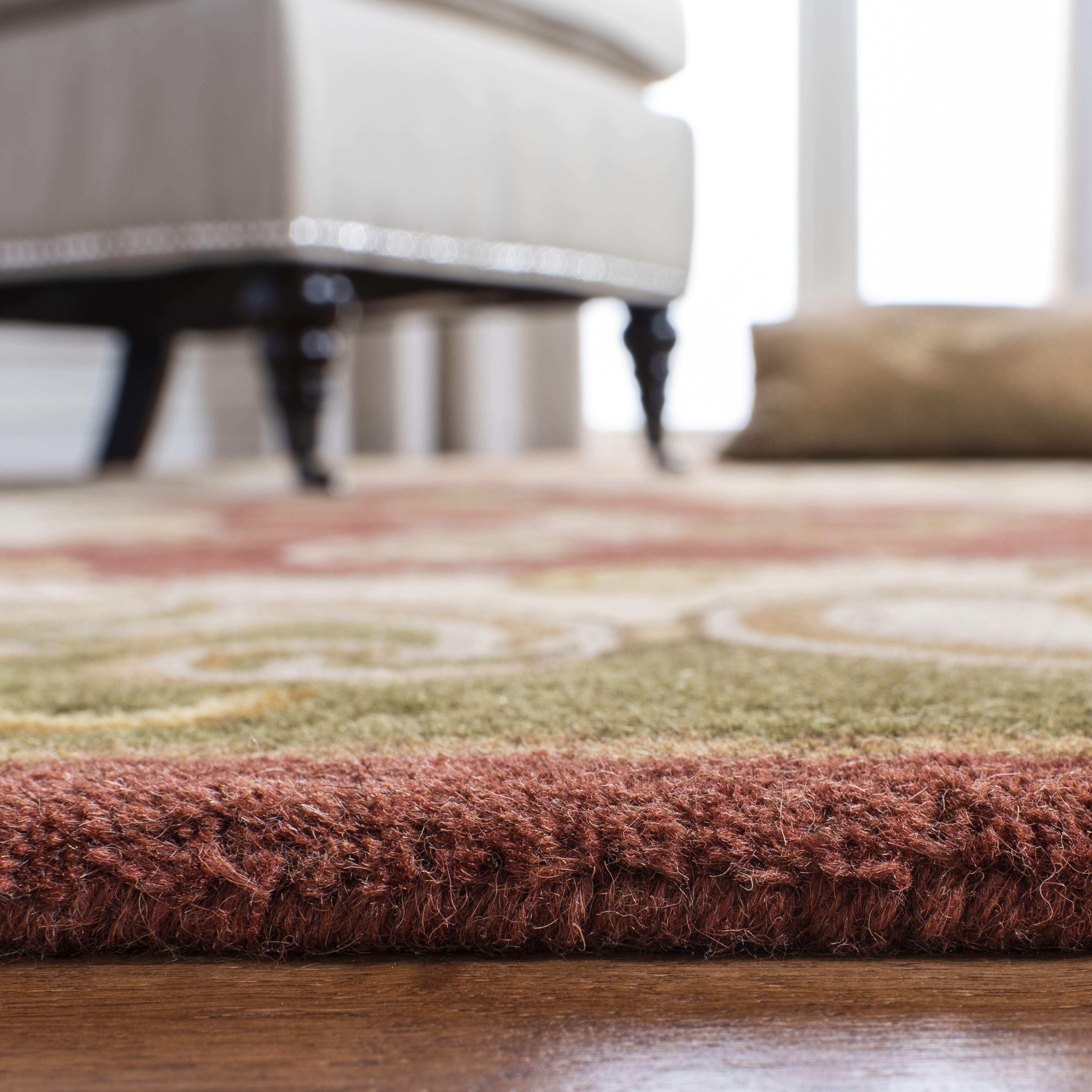 SAFAVIEH Classic Chedomir Floral Wool Runner Rug, Rust/Green, 2'3" x 8'