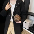 thumbnail image 5 of Versión coreana de la moda de nicho, bolso de hombro con forma de corazón para mujer, bolso de mensajero, bolso de cena de tendencia personalizado con estampado de leopardo, 5 of 5