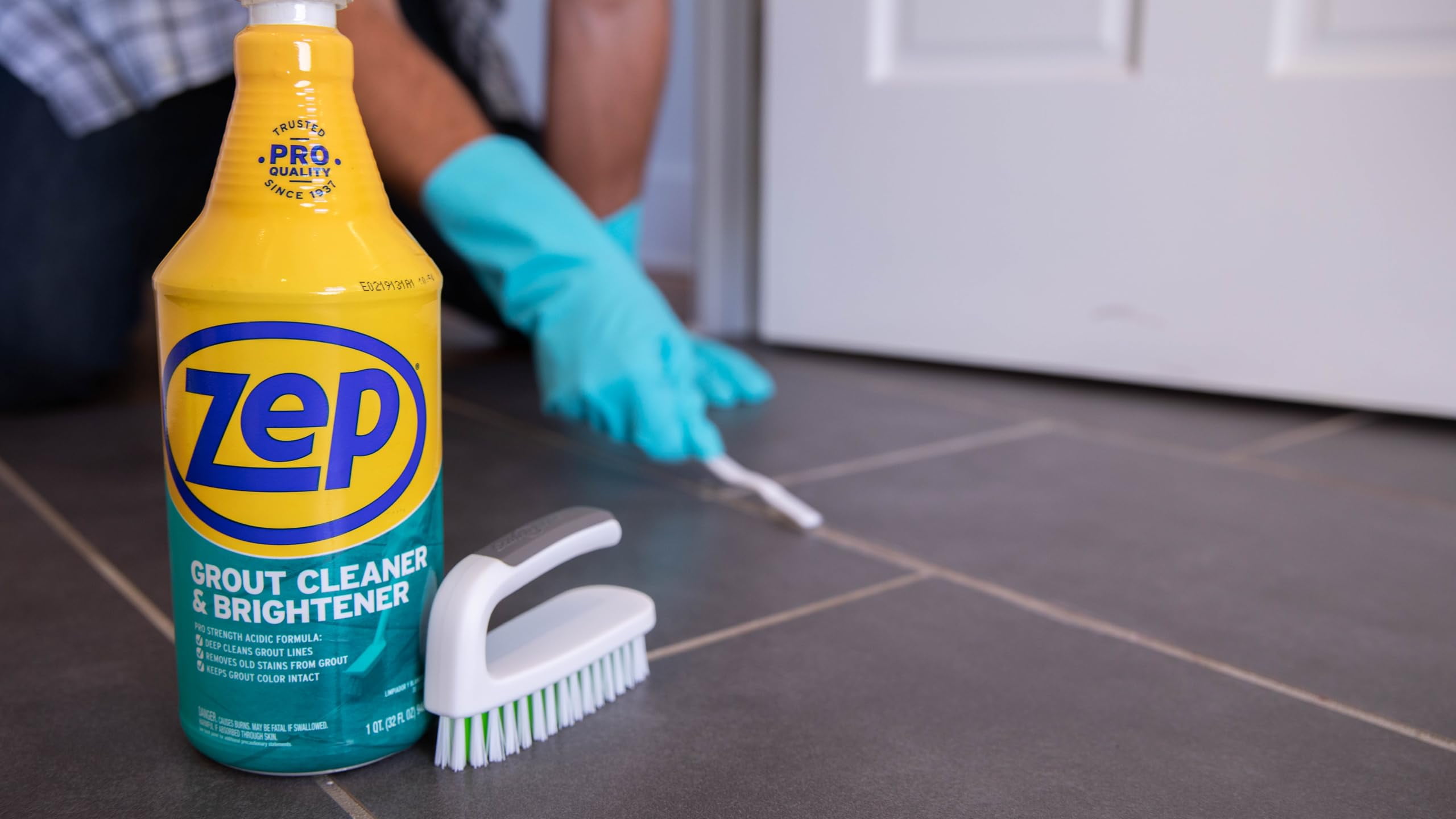 Zep Grout Cleaner and Brightener 32 Ounce ZU104632 - Walmart.ca