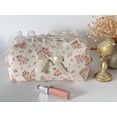 thumbnail image 4 of Set de bolsas de maquillaje Cherry Ever After Floral con máscara de ojos de seda, 4 of 9