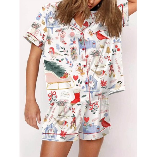 Conjunto de pijama de 2 piezas con estampado navideño para mujer, blusa de satén con cuello de solapa, manga corta, botones y pantalones cortos con cintura elástica, conjuntos de descanso