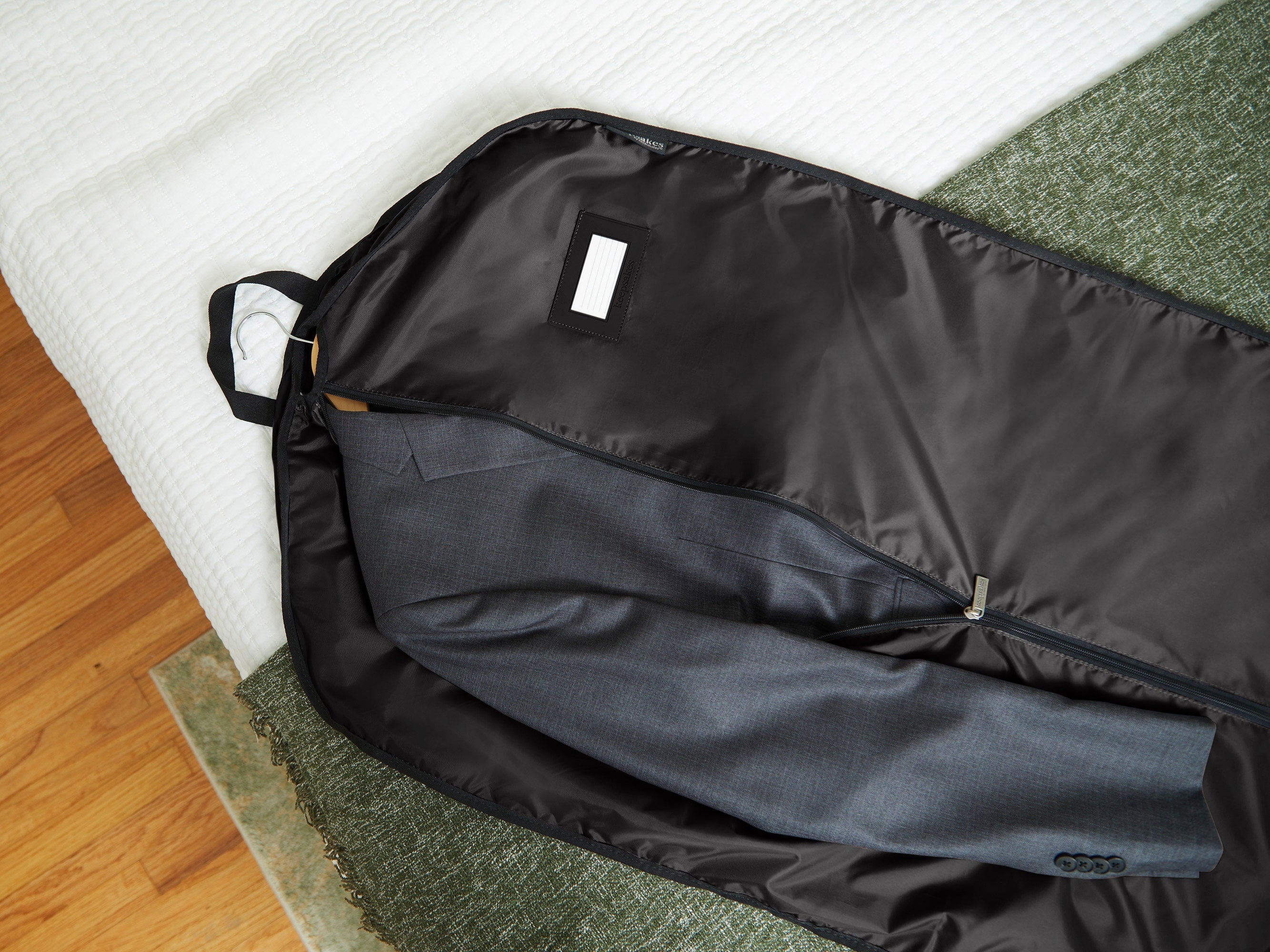Covermates Keepsakes Deluxe Garment Bag Set - Premium Polyester - Full Length Zipper - ID Window - Carrying Handles - Stowaway Pouch - Closet Storage, Black