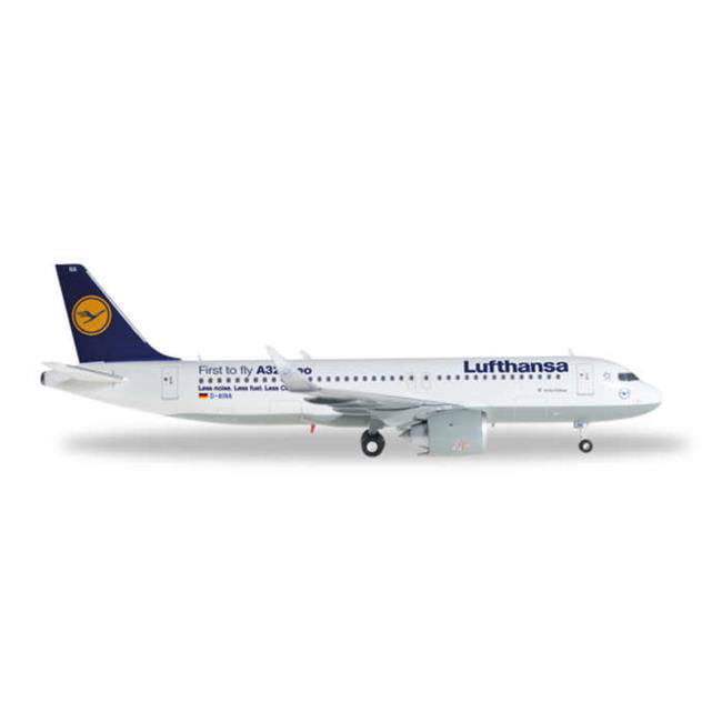 HE557979 Herpa Wings Lufthansa A320NEO 1:200 Model Airplane 