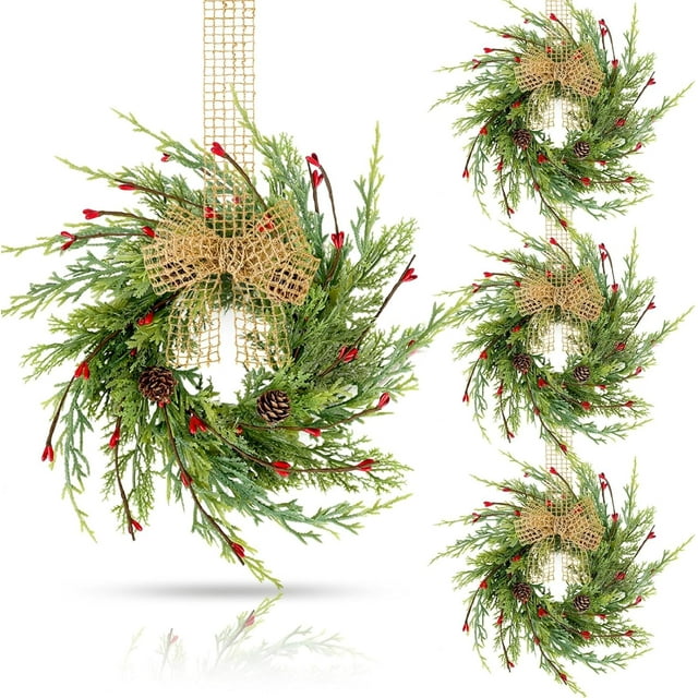 4 Pcs Couronnes de Noël de 9 Pouces pour Armoire de Cuisine Cèdre Artificiel Pin Couronne Suspendue avec Baies Rouges Aiguilles de Pin pour Porte d'Entrée Couronnes de Noël Hiver Décorations de Ferme Maison