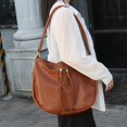 thumbnail image 2 of Bolso de hombro de piel de vaca de gran capacidad con forma de concha, estilo europeo y americano, informal, sencillo y versátil, para desplazamientos diarios, 2 of 5