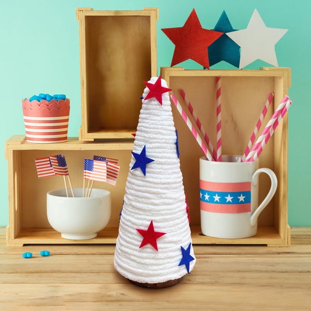 Adorno cónico patriótico para mesa con diseño de estrellas y rayas – Decoración roja, blanca y azul para el Día de la Independencia, ideal para estantes, repisas y centros de mesa en fiestas.