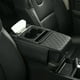 thumbnail image 2 of Funda para reposabrazos de coche con 2 bolsas de almacenamiento, portavasos, ranura para pañuelos y ranura para teléfono, para sedanes y accesorios de coche, organizadores de interior., 2 of 3