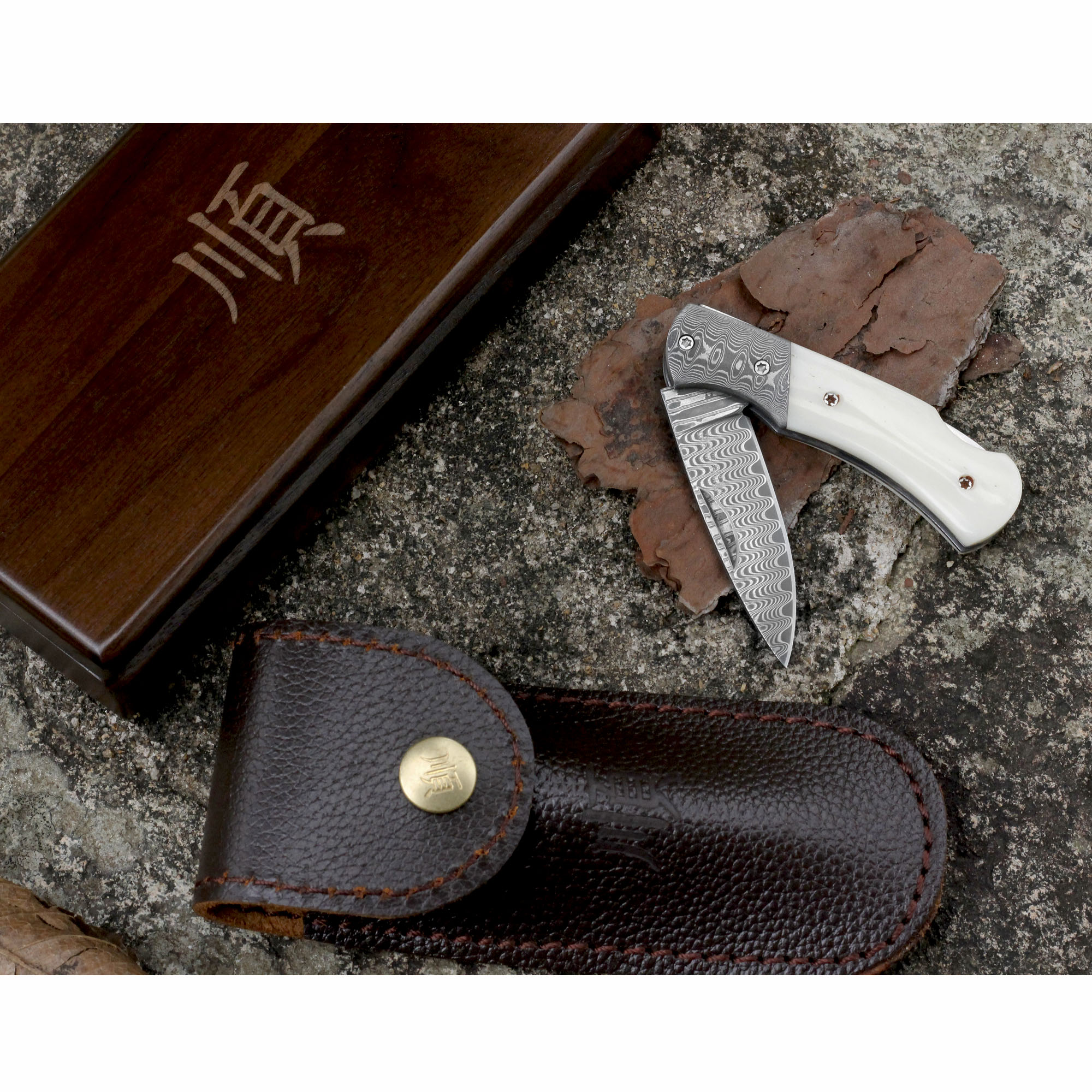 YOUSUNLONG Folding Knife - Camping Knife Overall 140mm Japanese Damascus Steel Bull Bone Handle