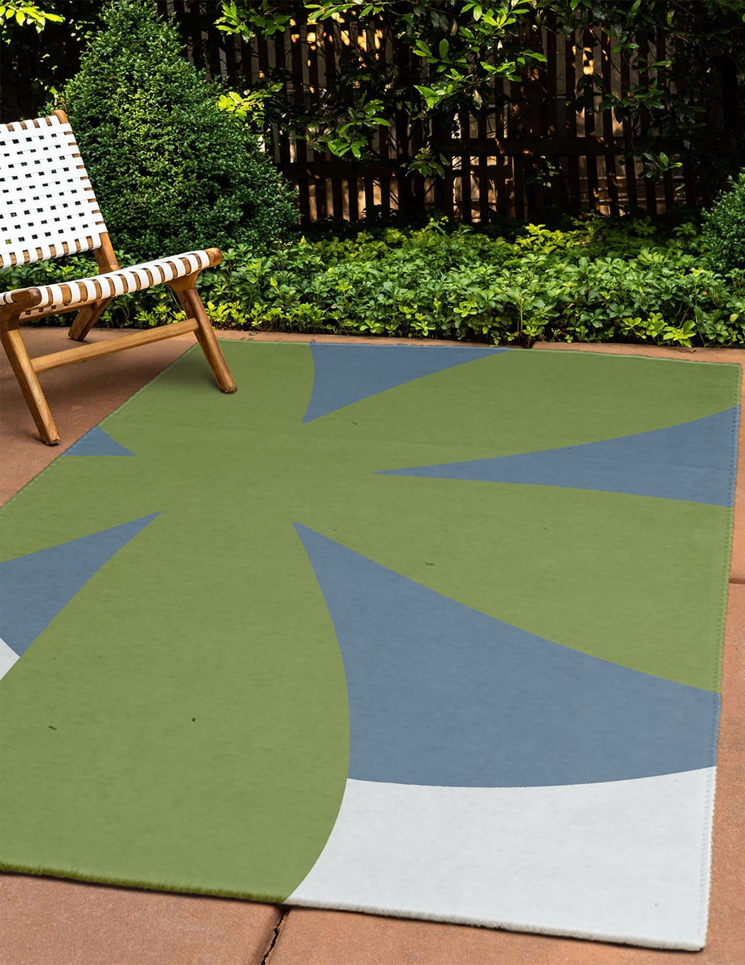4' x 6' Simply Daisy Bold Flower Modern & Contemporary Chenille Area Rug, Apple Green