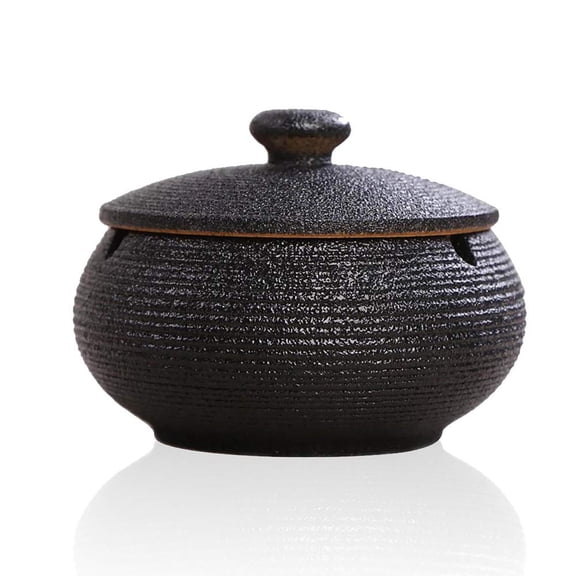 Ceramic Ashtray with Lid, Windproof, Suitable for Indoor and Outdoor Use, Smoker's Ashtray