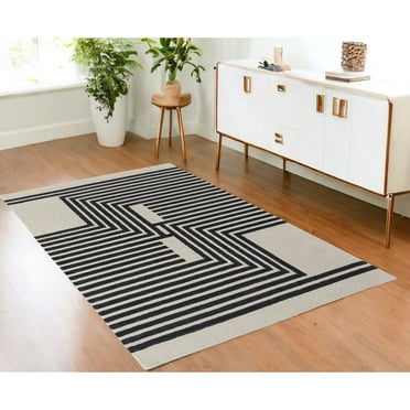 HomeRoots 4' X 6' Gray And Black Wool Abstract Hand Tufted Area Rug