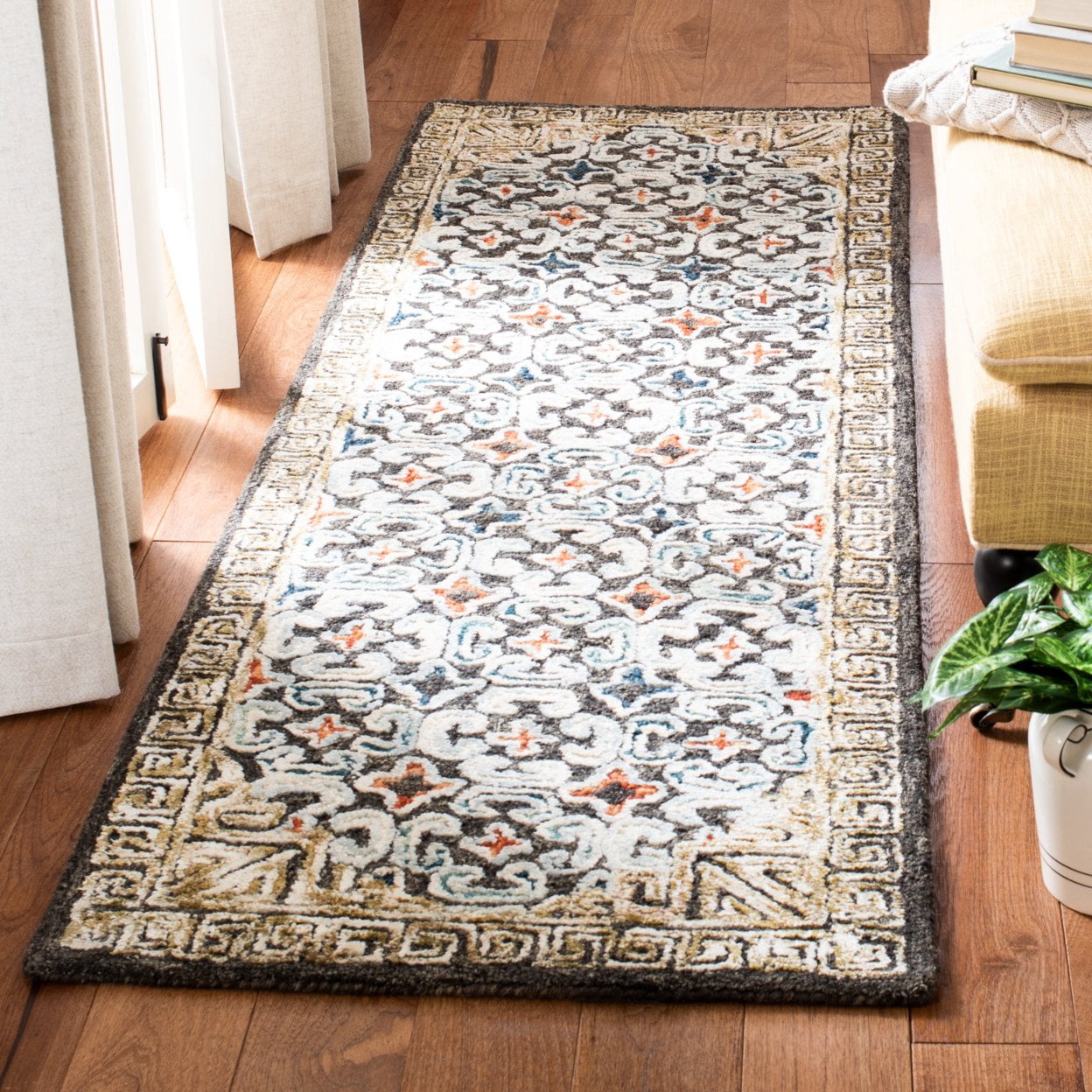 SAFAVIEH Aspen Matilda Floral Bordered Runner Rug, Blue/Taupe, 2'3" x 8'