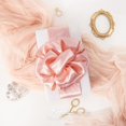 thumbnail image 2 of Cinta decorativa Ribli satinada con alambre de 6,3 cm x 18,3 m, color rosa, 2 of 4