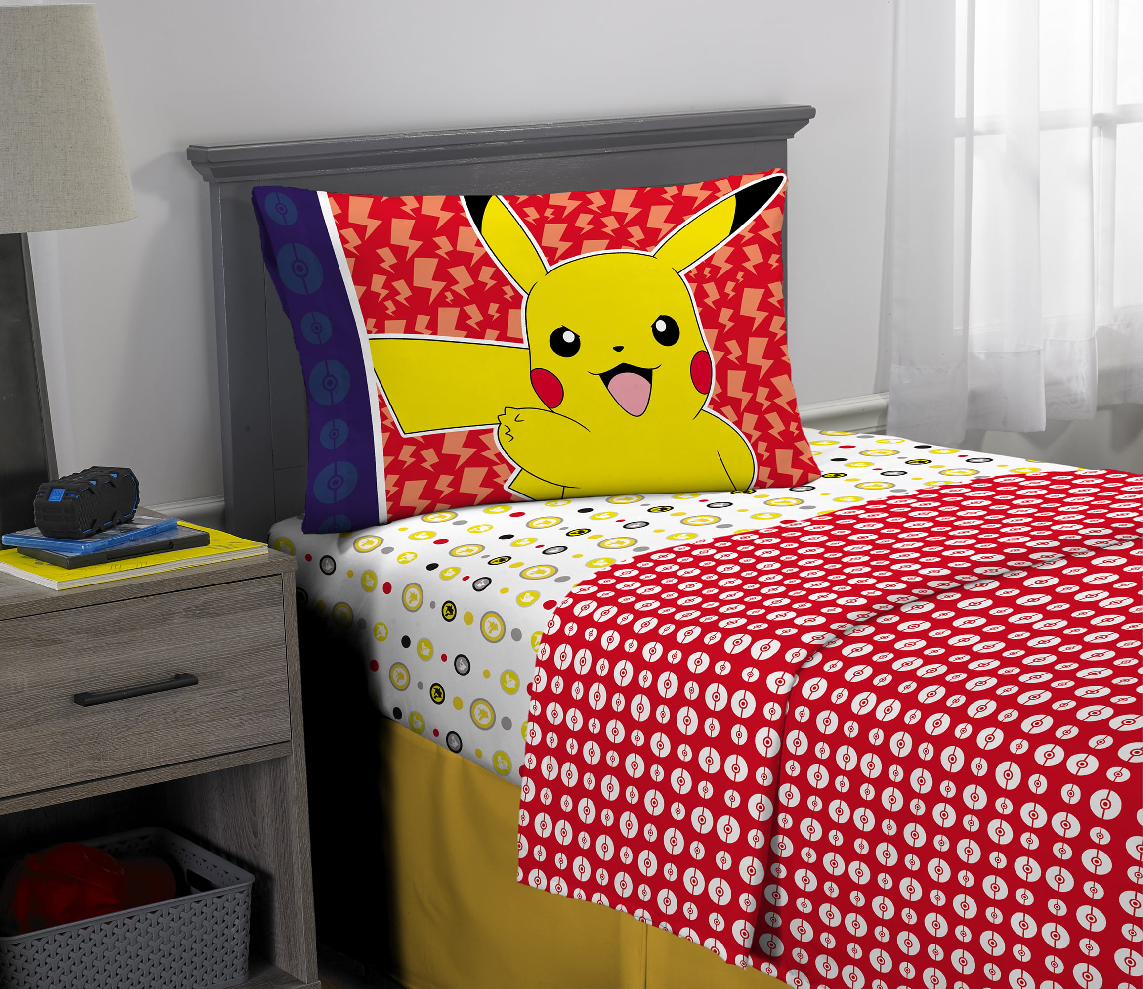 Twin Pikachu and Pokeball Sheet Set 