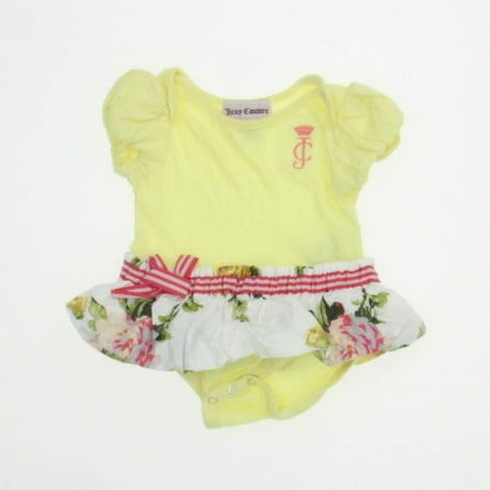 

Pre-owned Juicy Couture Girls Yellow Onesie size: 0-3 Months