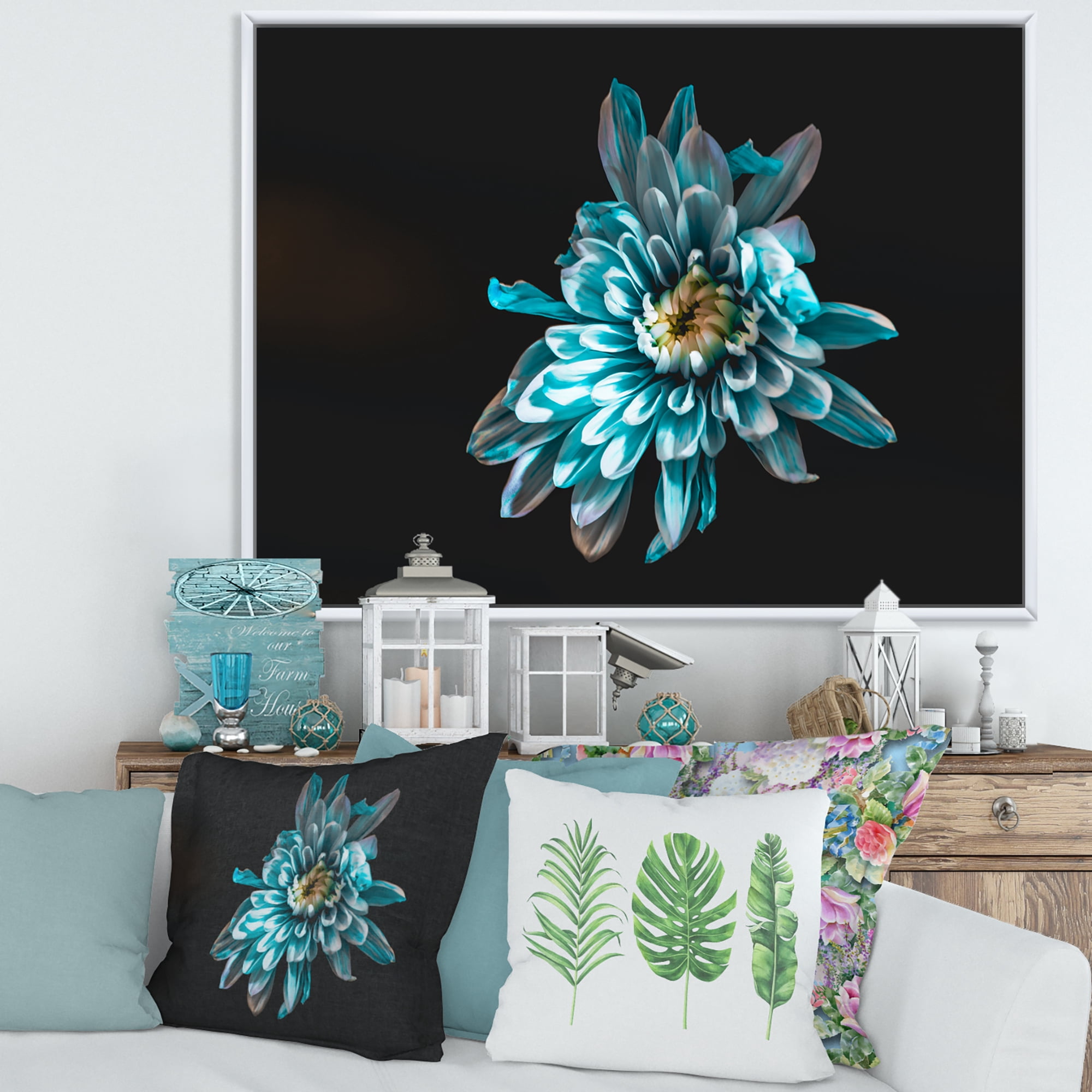 Designart 'Top View of White and Blue Flower' Traditional Framed Canvas Wall Art Print