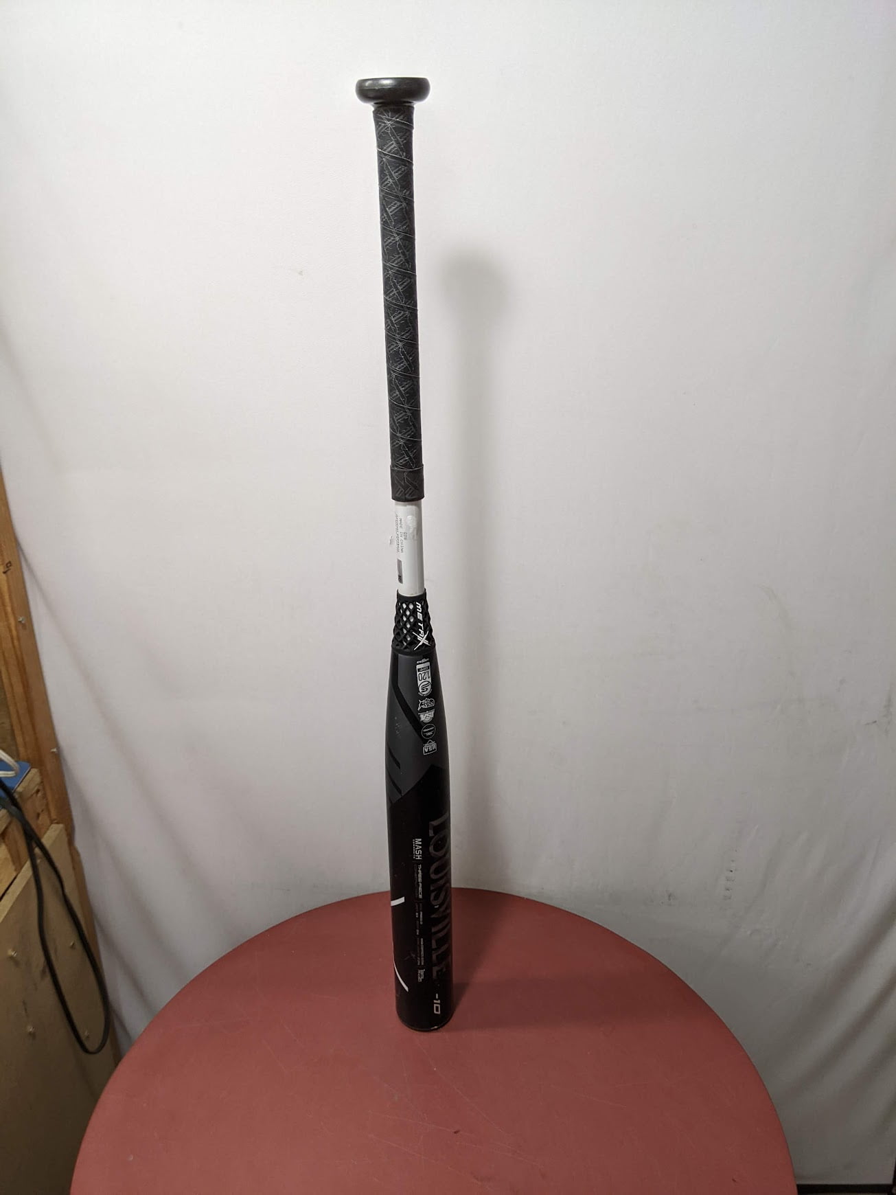 used like new Louisville Meta Fastpitch Softball Bat, Model FPMXD10