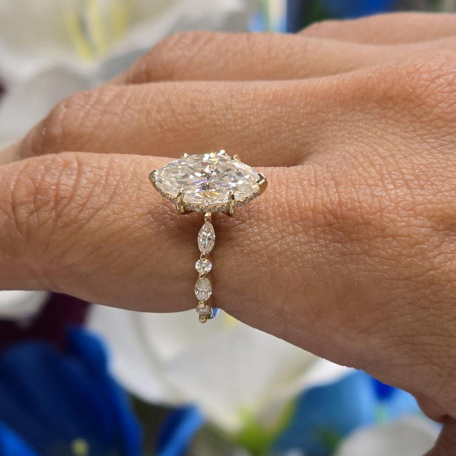 solitaire jewels 2CT Marquise Moissanit Hidden Halo Engagement Ring For Women, 18K Yellow Gold