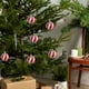 thumbnail image 4 of Adorno navideño colgante | Bola navideña roja y blanca | Adorno de plástico para árbol de Navidad para decoración navideña de interiores en el hogar, 4 of 7