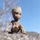 thumbnail image 1 of Postura sentada Grute versión de bolsillo de figura de árbol bebé modelo Galaxy Guard hecho a mano juguete en maceta de madera brasileña, 1 of 6