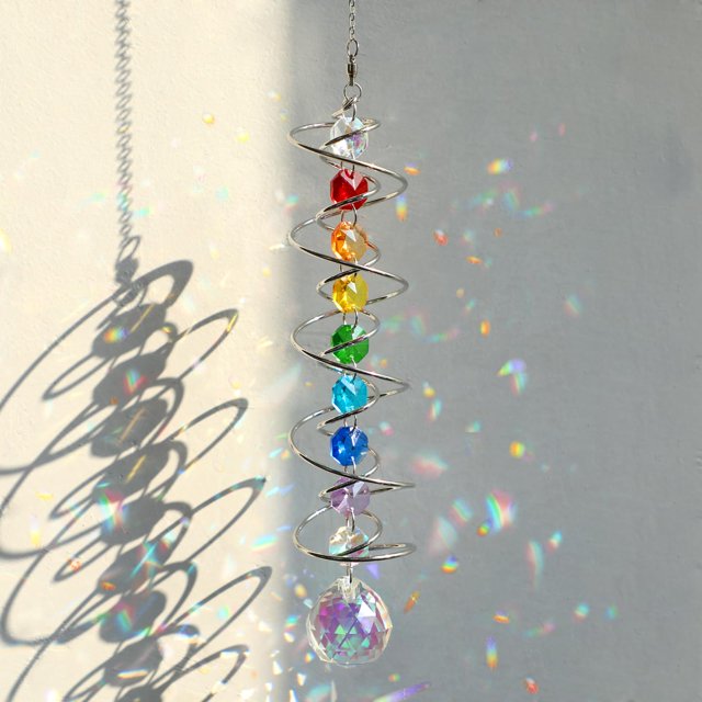 Atrapasueños giratorios de viento con cola en espiral, atrapasueños de cristal con siete cuentas de chakras, colgante de ventana para interior y hogar