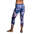 thumbnail image 4 of Onzie Hot Yoga Capri 202, 4 of 11