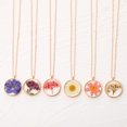 thumbnail image 4 of Collar con colgante de flores secas, collar de girasol de resina para mujeres y niñas, 4 of 5