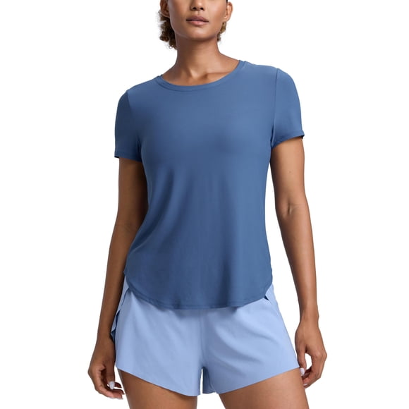 Remera CRZ YOGA Cloudweight ligera con aberturas laterales azul M