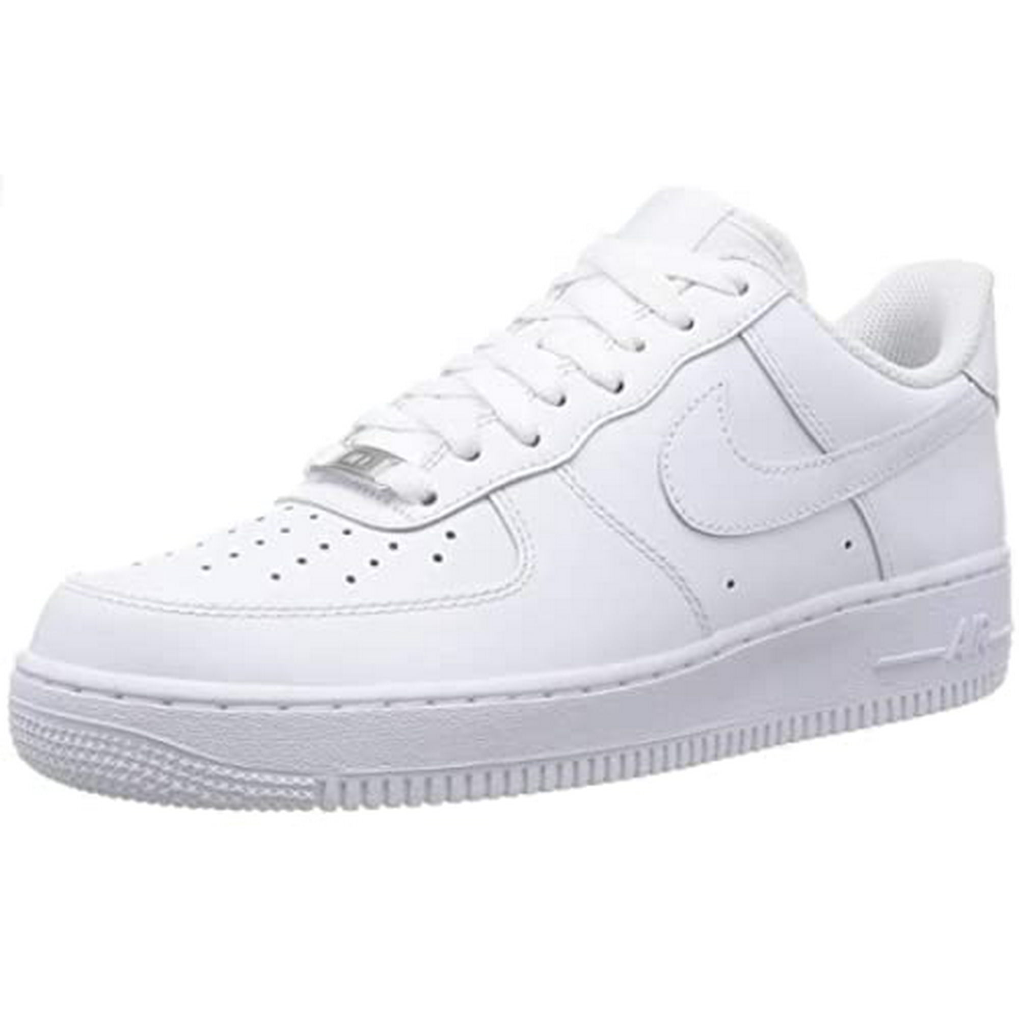 Black low top nikes deals