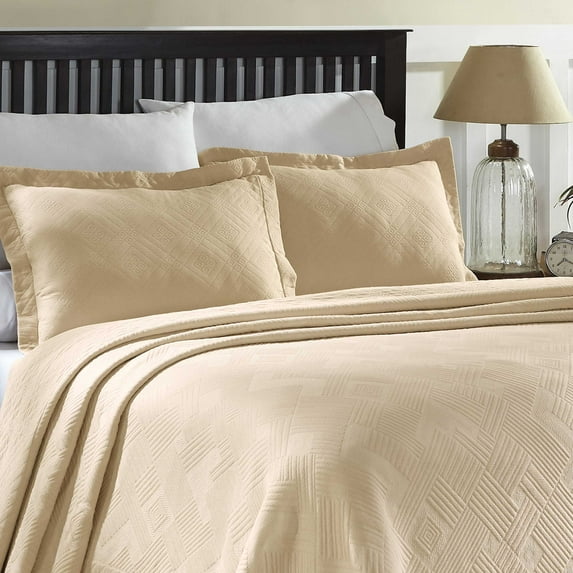 Geometric Fret Cotton Jacquard Matelasse Scalloped Bedspread Set , Twin, Ivory by Blue Nile Mills