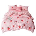 thumbnail image 1 of Juego de cama de poliéster con estampado de fresas, funda de almohada, funda nórdica de sábana plana (para cama de 1,5 m), 1 of 8