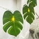thumbnail image 5 of 20 luces LED de hoja de palma artificial de ratán tropical - enredaderas verdes de 10 pies con 20 hojas, alimentadas por pilas para decoración de fiestas exteriores en interiores, 5 of 9