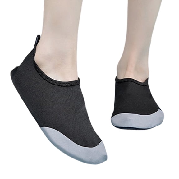 HTHLVMD Kids Water Shoes, Quick Dry Beach Shoes, Quick-Dry Water Shoes, Lightweight Barefoot Footwear, Breathable Wide Toe Slip-On Shoes for Beach, Pool & Outdoor Activities, Black 8T(8C)