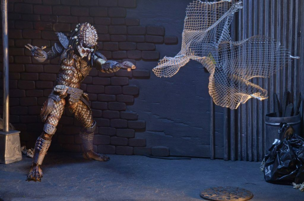 NECA Predator 2: Battle Damaged City Hunter Ultimate with Biomask