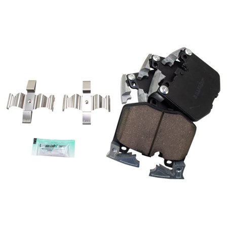 TRQ Front Ceramic Disc Brake Pad Set for BMW Toyota New BFA18991 Fits select: 2018-2019 BMW X3, 2019-2021 BMW X5 XDRIVE40I