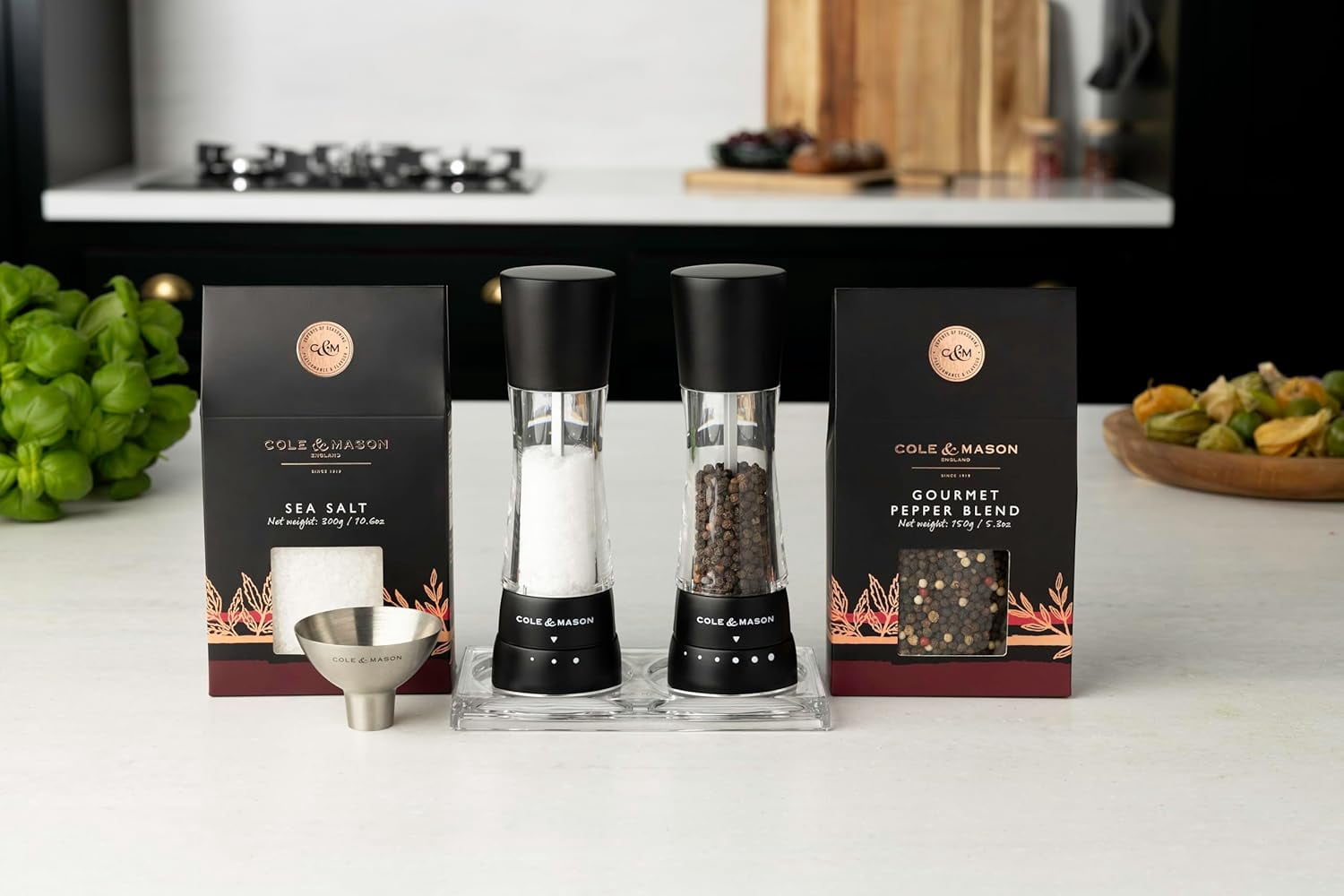 Derwent Pepper Grinder - Mill Includes Gourmet Precision Mechanism and Premium Peppercorns - Pepper Mill, Matt Black