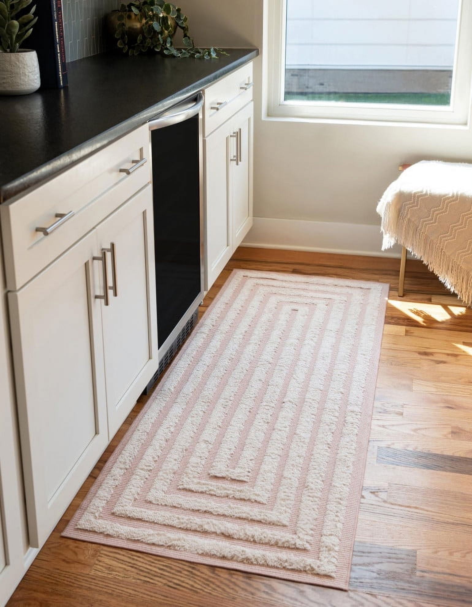 Sabrina Soto Casa Collection Area Rug - Toluca (2' 3" x 6' Runner Pink/Ivory)