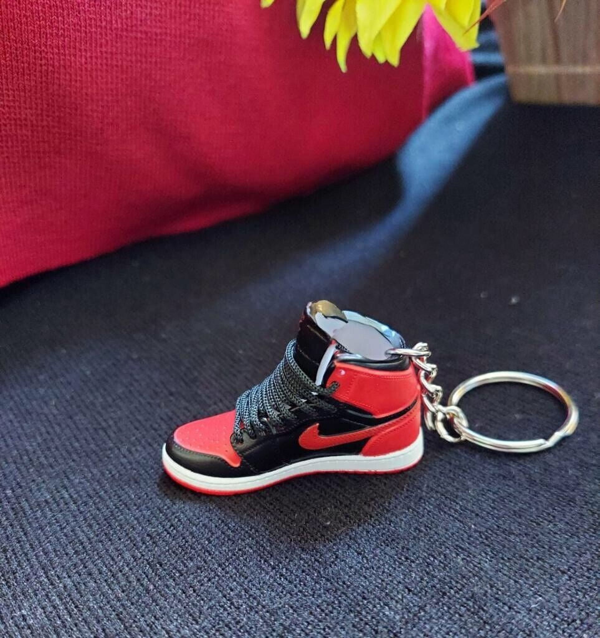 DSK GLOBAL Cute Nike Air Jordan X Louis Vuitton Keyring 3D Rubber 