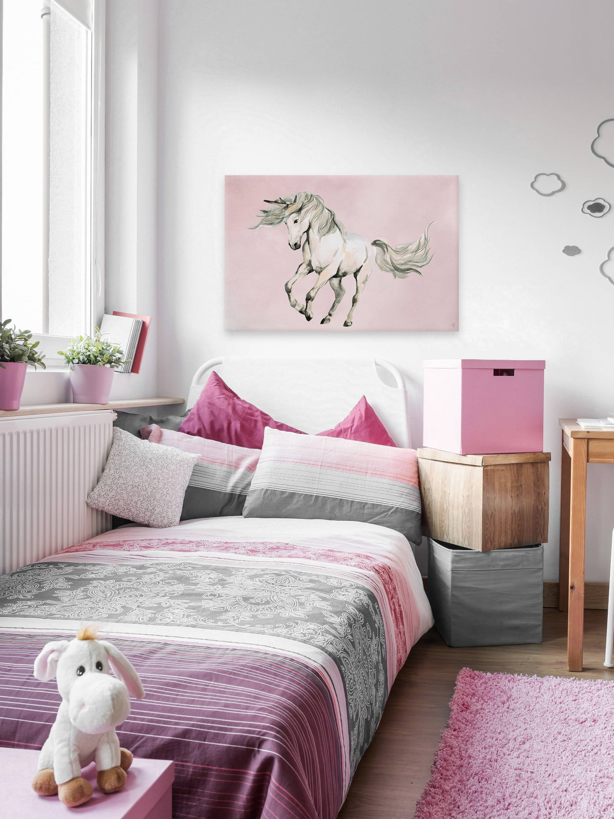 Marmont Hill Classic Beauty Unicorn Canvas Wall Art
