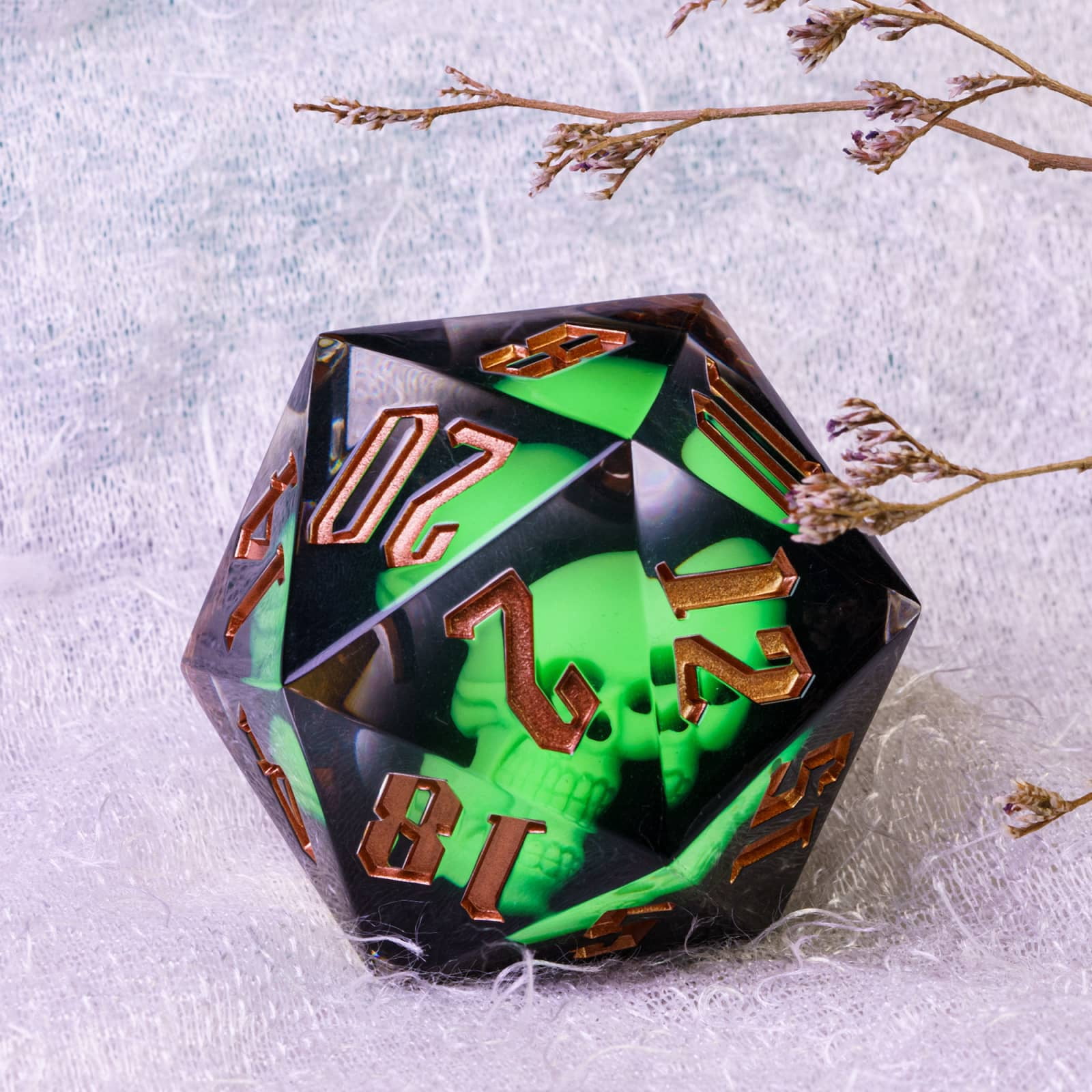 Cusdie 55MM D20 DND Dice Sharp Edges Dice, 20 Sided Resin Skull Dice, Single D20 Polyhedral Dice with Gift Box for Dungeons and Dragons TTRPG Role Playing Game Pathfinder