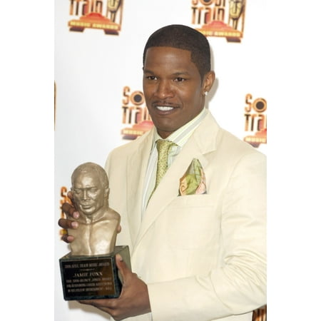 Jamie Foxx In The Press Room For The 20Th Annual Soul Train Music Awards Pasadena Civic Auditorium Pasadena Ca Saturday March 04 2006 Photo By Michael GermanaEverett Collection