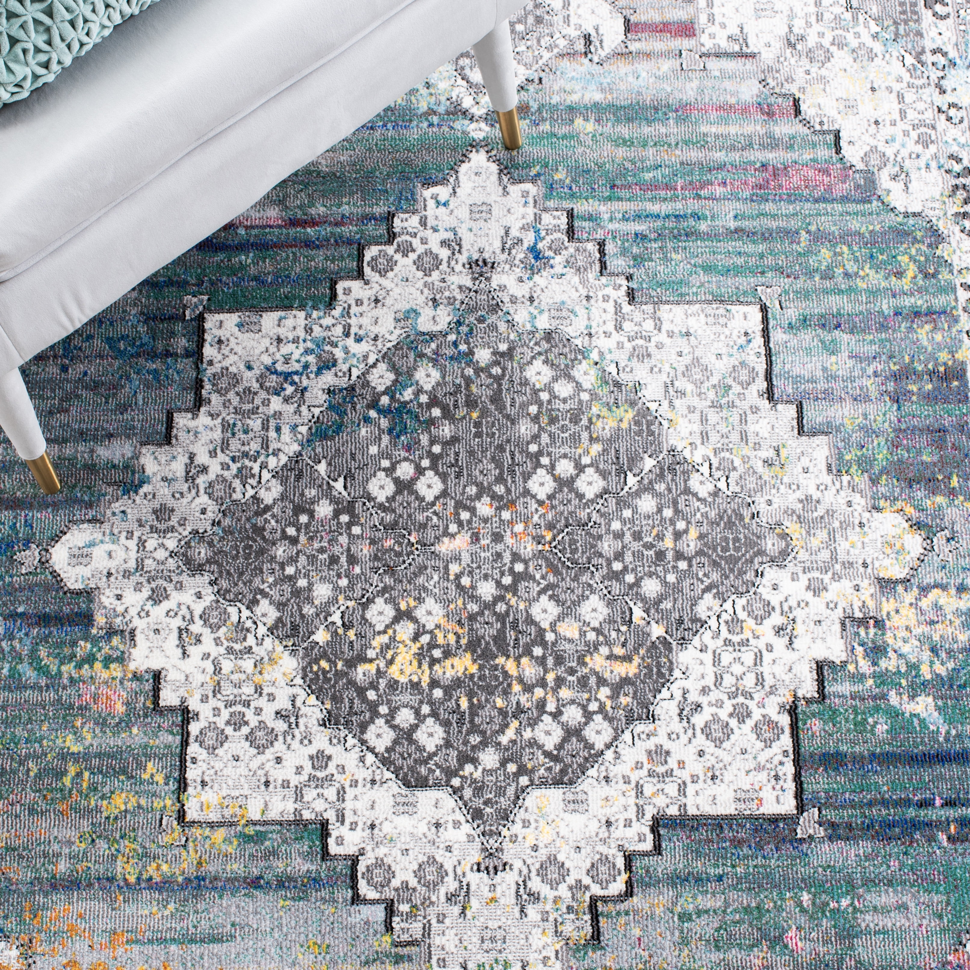 Safavieh  Aria Eilish Vintage Rug 6'5" x 6'5" Square 6' Square Indoor Living Room, Bedroom, Dining Room Square