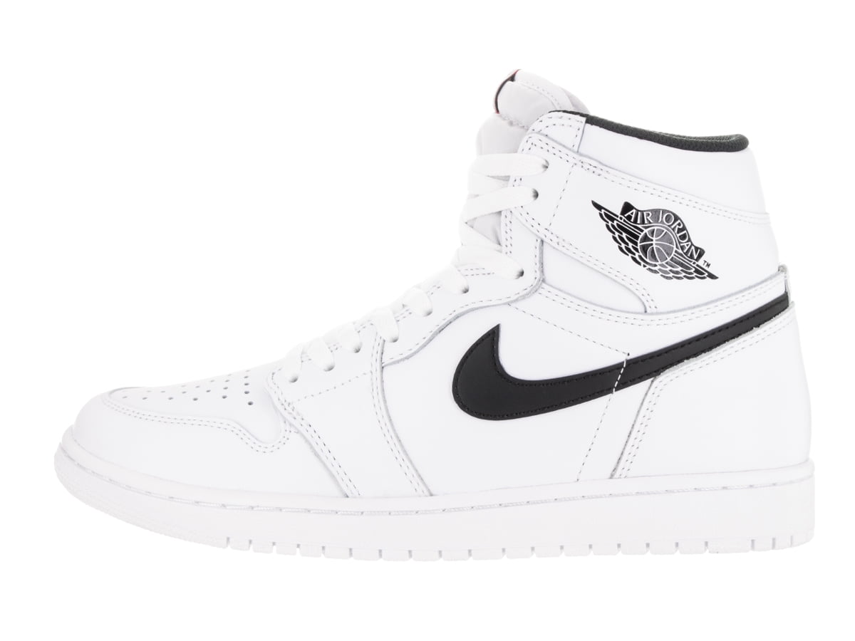 Nike Jordan Men's Air Jordan 1 Retro High OG Basketball Shoe Nike Jordan Men's Air Jordan 1 Retro High OG Basketball Shoe
