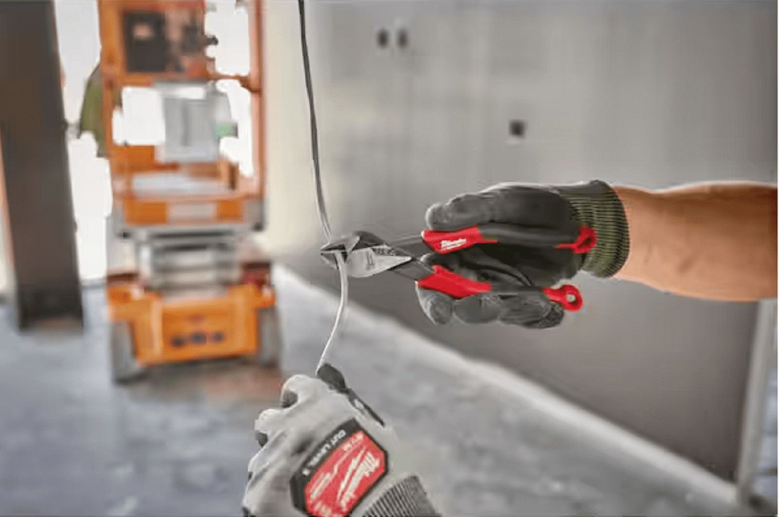 Milwaukee Tool 8" Diagonal Comfort Grip Cutting Pliers (USA)