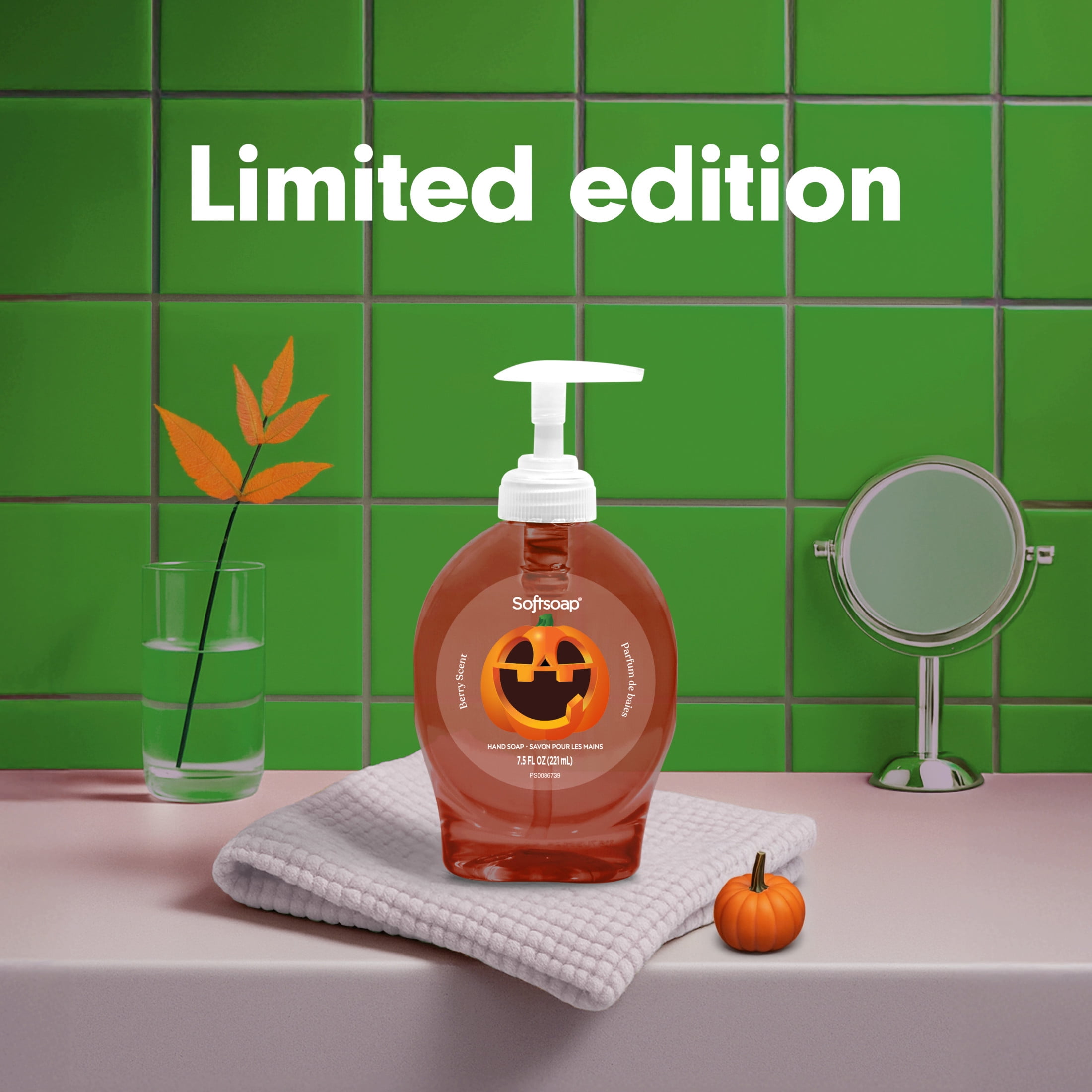 Softsoap Limited Edition Halloween Liquid Hand Soap Pump, Berry Scent, 7.5 fl oz