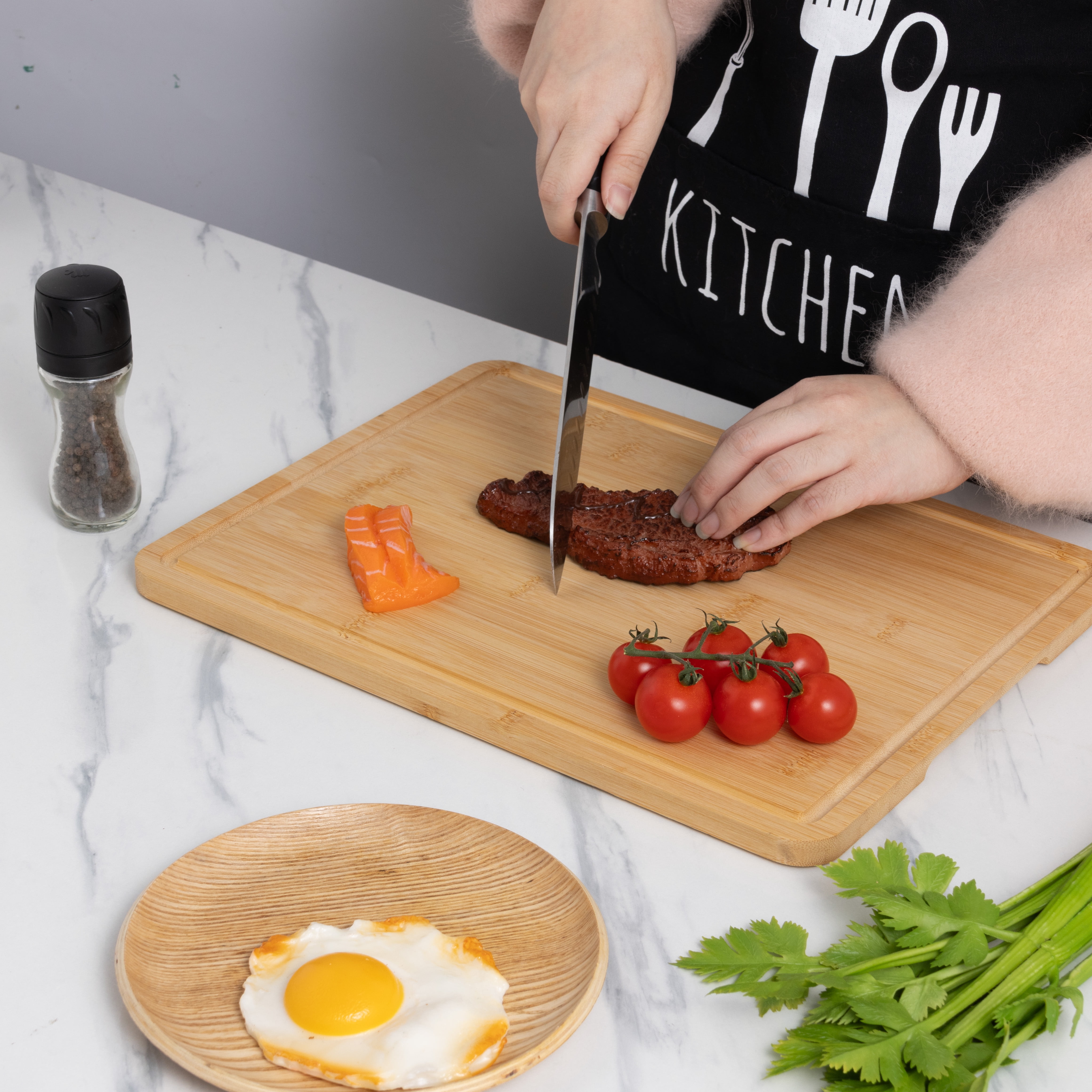 Mainstays 11" x 14.5" Non-Slip Bamboo Cutting Board, 100% Natural Bamboo Color, with Juice Groove