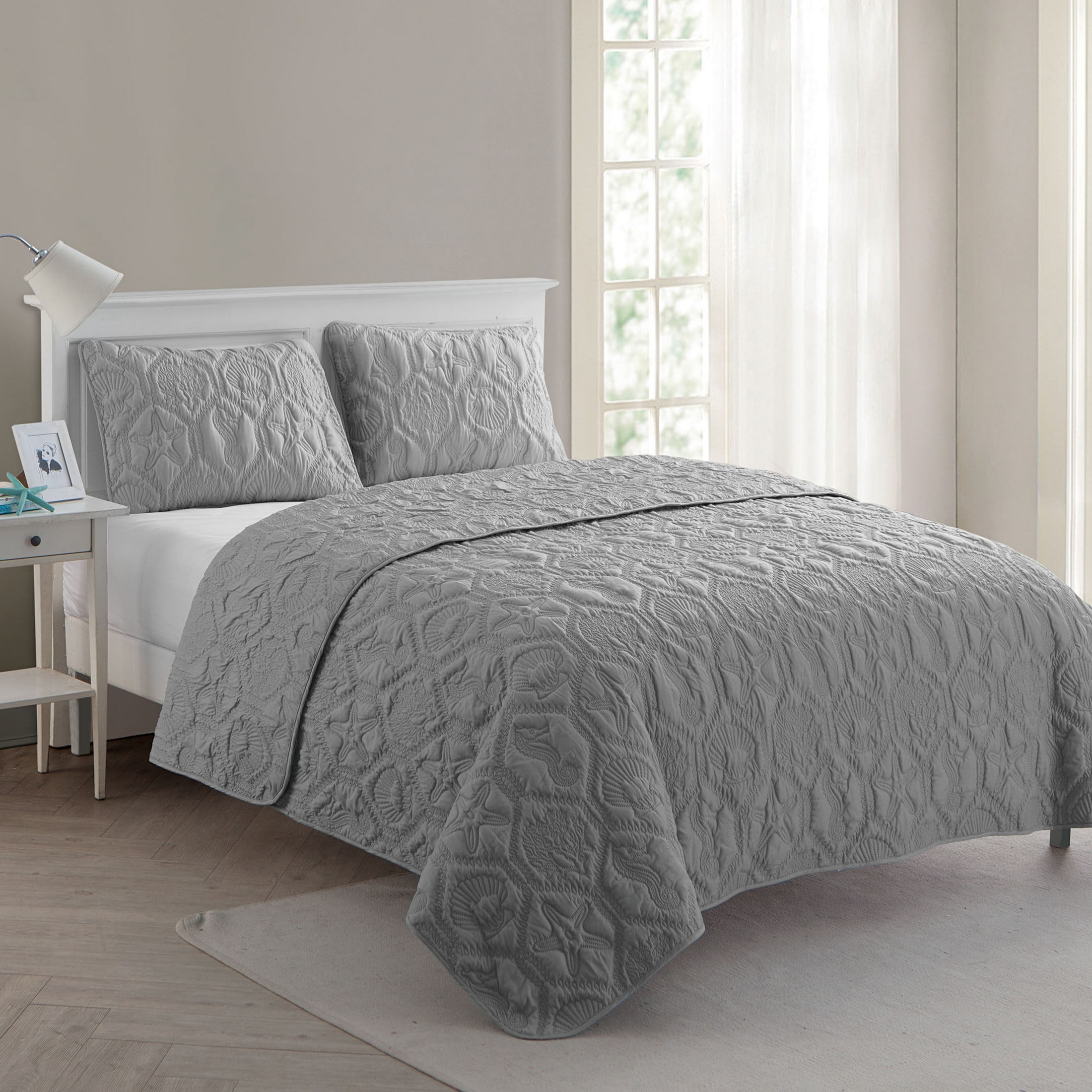 VCNY Home Shore Coastal 3-Piece Grey Textured Sealife Quilt Set, King, Adult, Unisex