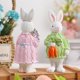 thumbnail image 2 of Figura de conejo de Pascua de resina con flores y zanahorias, adorno de mesa de primavera para decoración de escritorio, oficina y hogar., 2 of 8