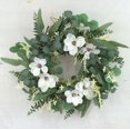 thumbnail image 1 of Fleurs Blanches avec Couronne Verte, 1 of 1